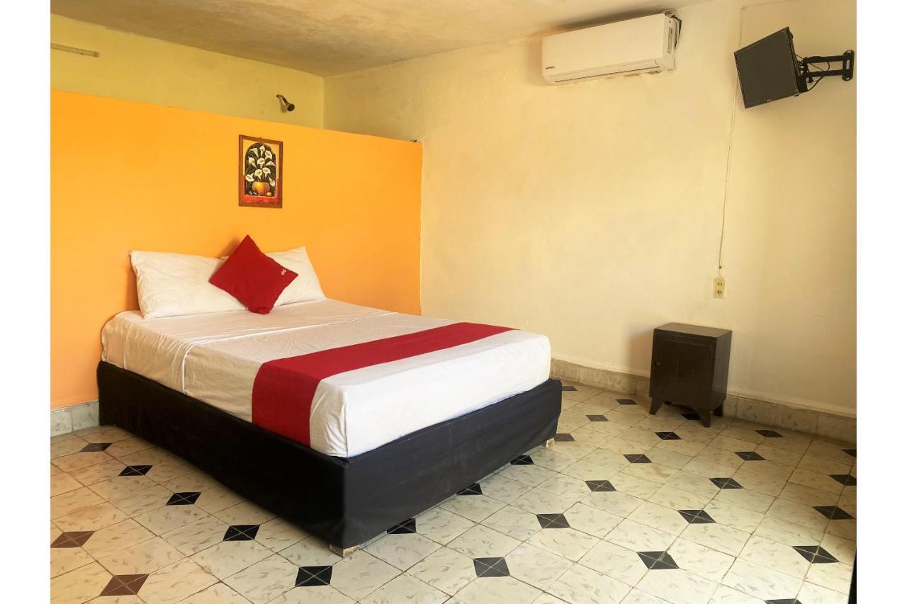 OYO Posada Espinosa Mérida Exterior foto